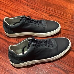 North 89 water resistant blue sneakers (EU 44 US 10.5 - 11)